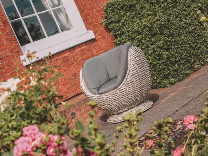 Fiji Swivel Chair
