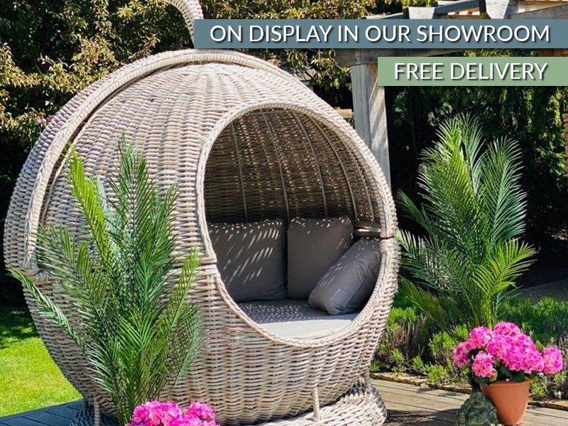 Fiji Apple Day Bed