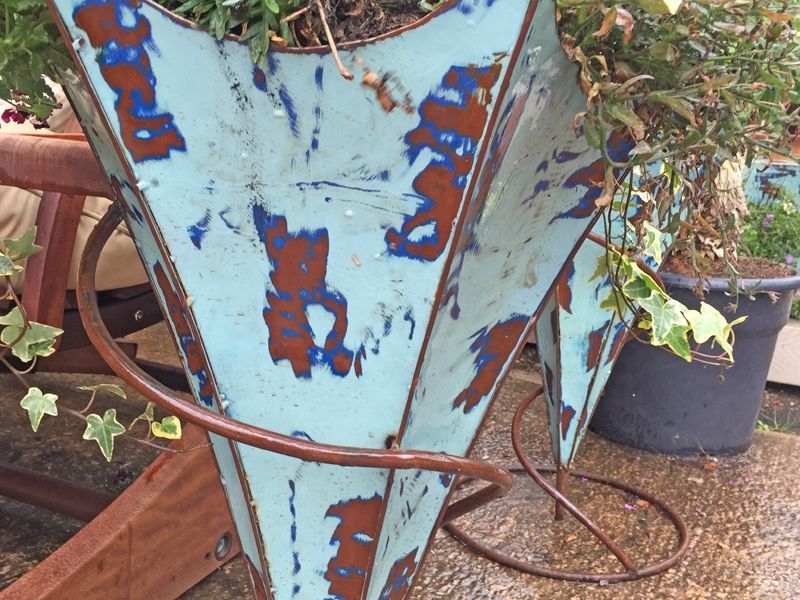 Singing In The Rain | Umbrella Stand -Garden Furniture Centre-48Hour Dispatch,LowRange,Ornaments,Accessories,Ranges,Think Outside Range,Metal Garden Ornaments,Outdoor Storage,Garden Planters,Think Outside Range Ranges,Ornaments Accessories-{collection_title}