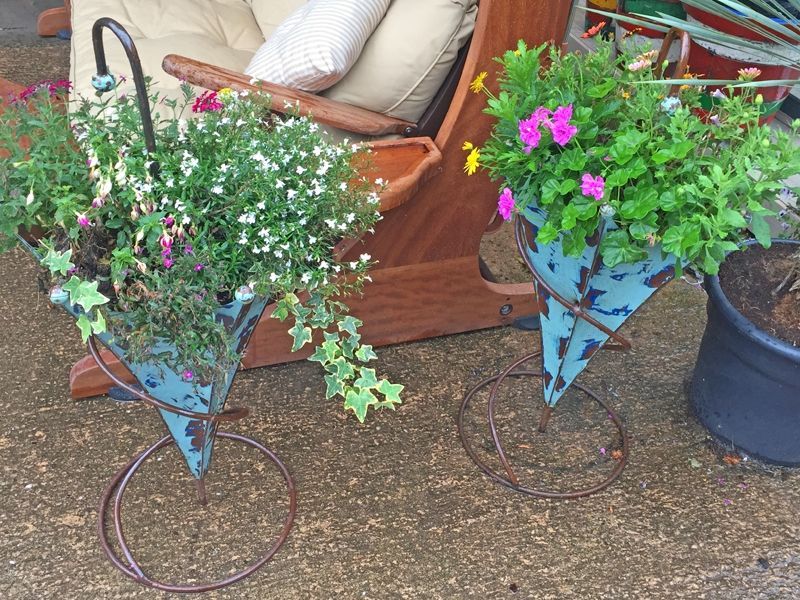 Singing In The Rain | Umbrella Stand -Garden Furniture Centre-48Hour Dispatch,LowRange,Ornaments,Accessories,Ranges,Think Outside Range,Metal Garden Ornaments,Outdoor Storage,Garden Planters,Think Outside Range Ranges,Ornaments Accessories-{collection_title}