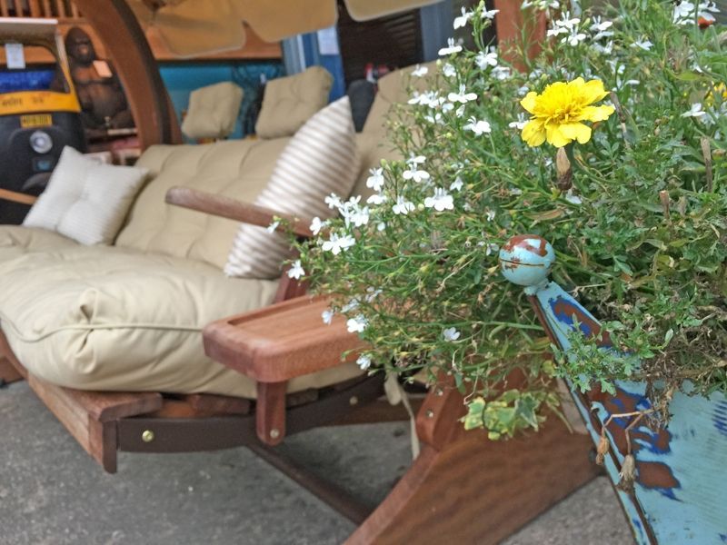 Singing In The Rain | Umbrella Stand -Garden Furniture Centre-48Hour Dispatch,LowRange,Ornaments,Accessories,Ranges,Think Outside Range,Metal Garden Ornaments,Outdoor Storage,Garden Planters,Think Outside Range Ranges,Ornaments Accessories-{collection_title}