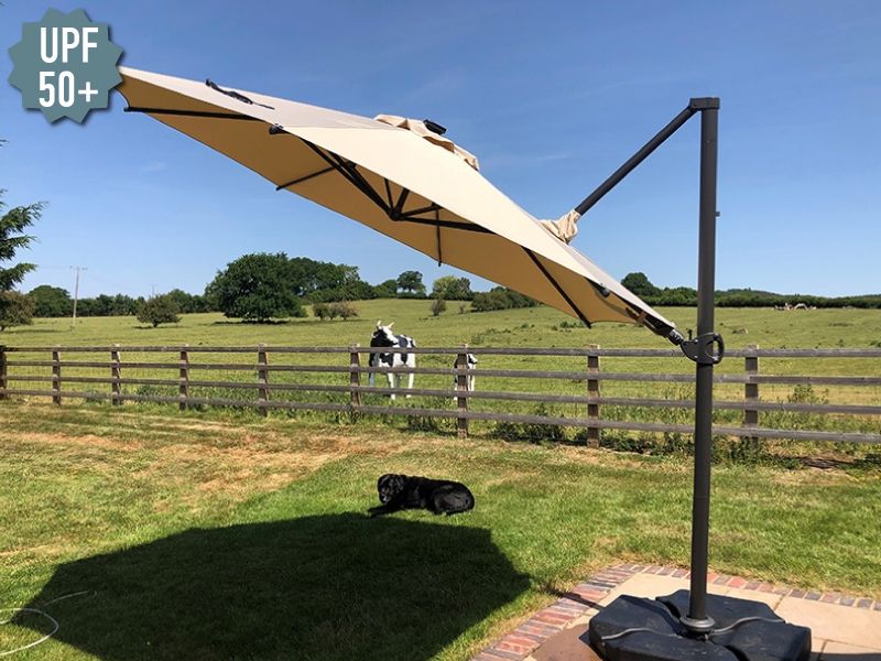 Calypso LED Parasol 3.5M Diameter