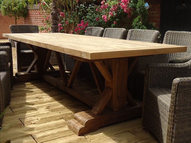 Valencia Dining Table 