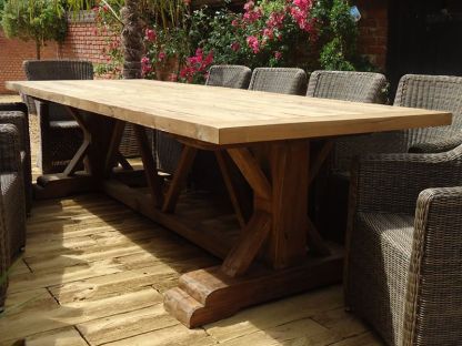 Valencia Dining Table 