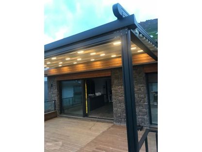 Luna Retractable Awning | 5M X 3.5M 