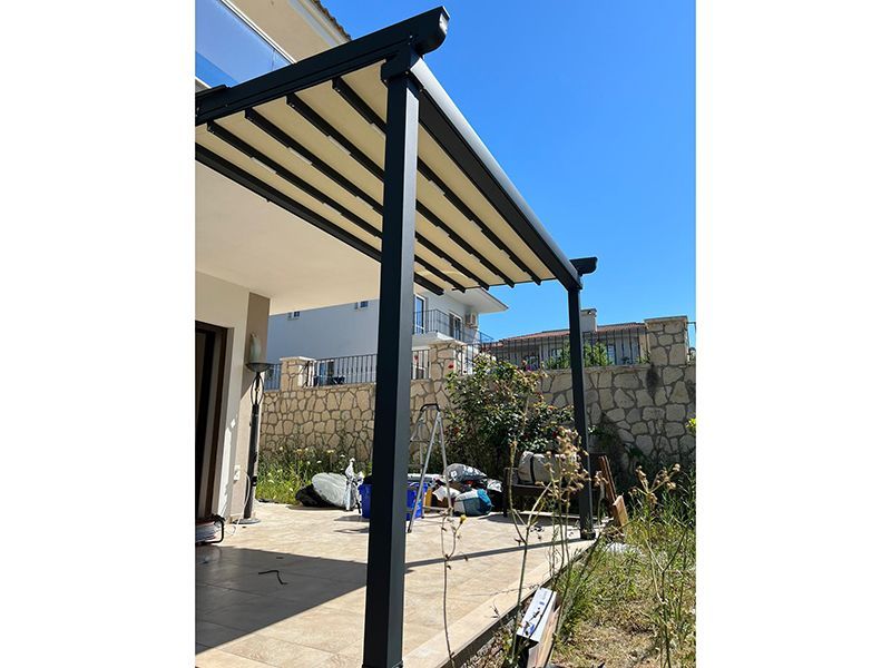 Luna Retractable Awning | 5M X 3.5M 