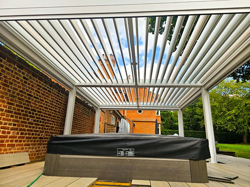 Bioclimatic Pergola 5 x 3.5M Free Standing | T6