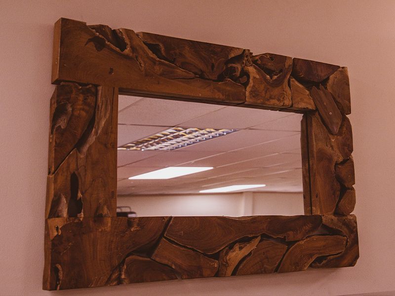 Xilon Mirror Frame