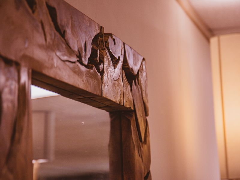 Xilon Mirror Frame