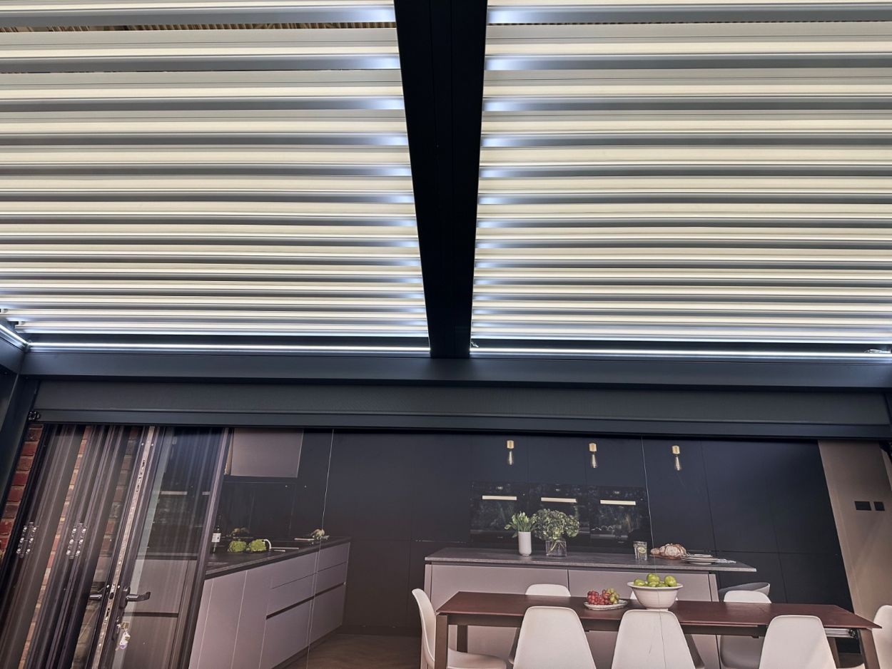 Wholesale Eclipse 6 X 3m LED Motorised Pergola | Free Standing