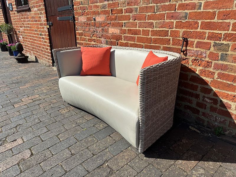 St. Tropez 6 Piece Suite With Firepit 