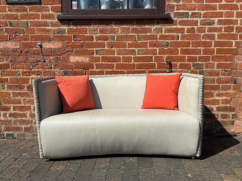 St. Tropez 6 Piece Suite With Firepit 