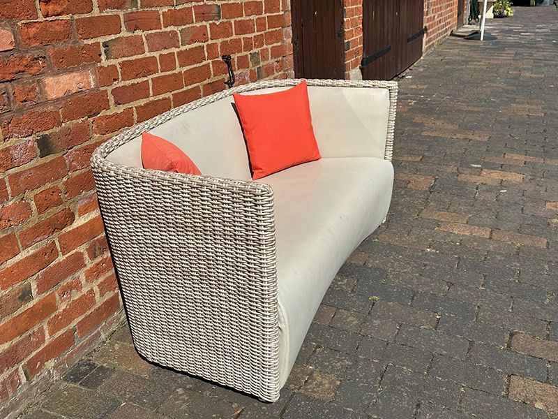 St. Tropez 6 Piece Suite With Firepit 