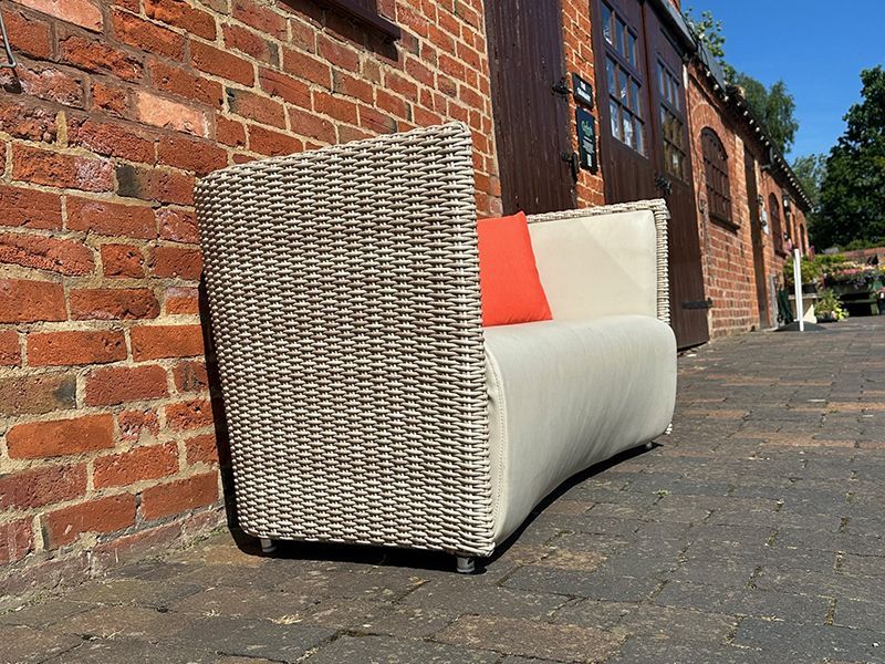 St. Tropez 6 Piece Suite With Firepit 