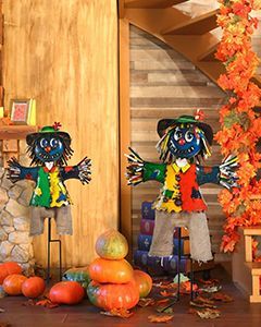 Wholesale Barnyard Summer Scarecrow