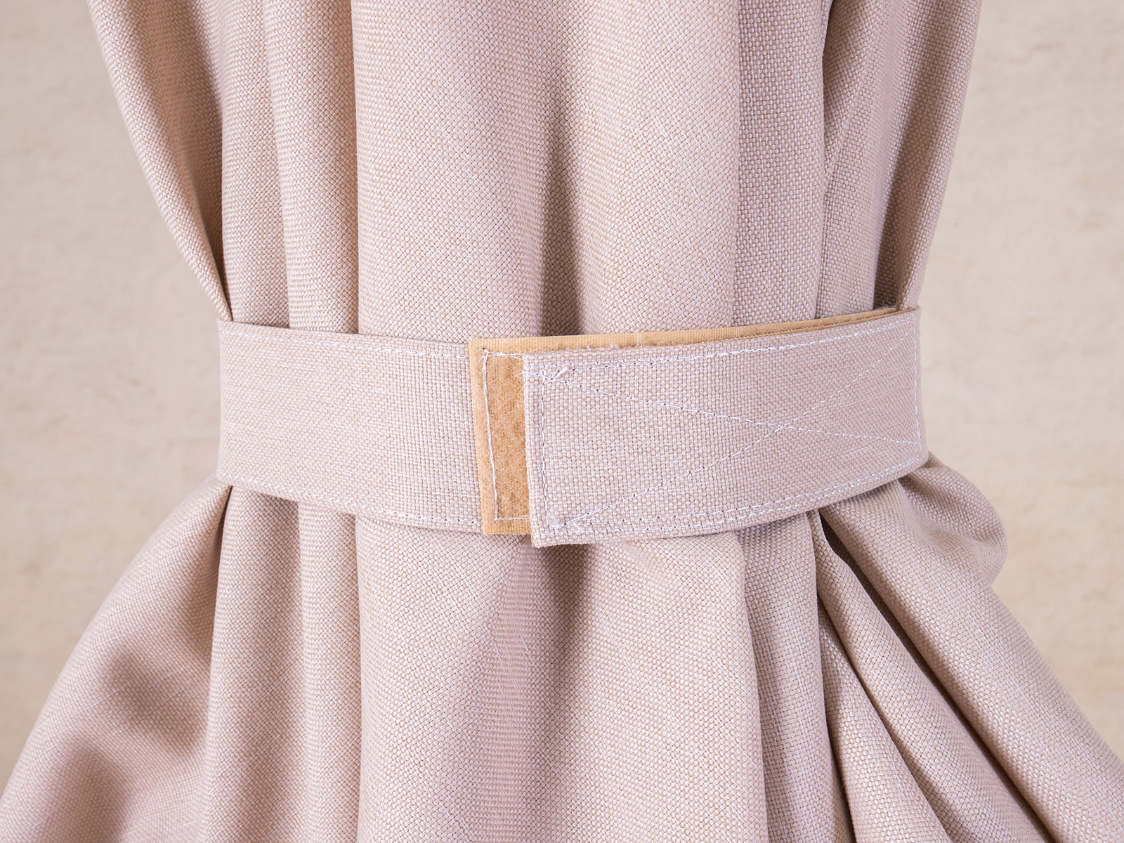 Wholesale Pisa 3M Square Cantilever Parasol with LED Lights