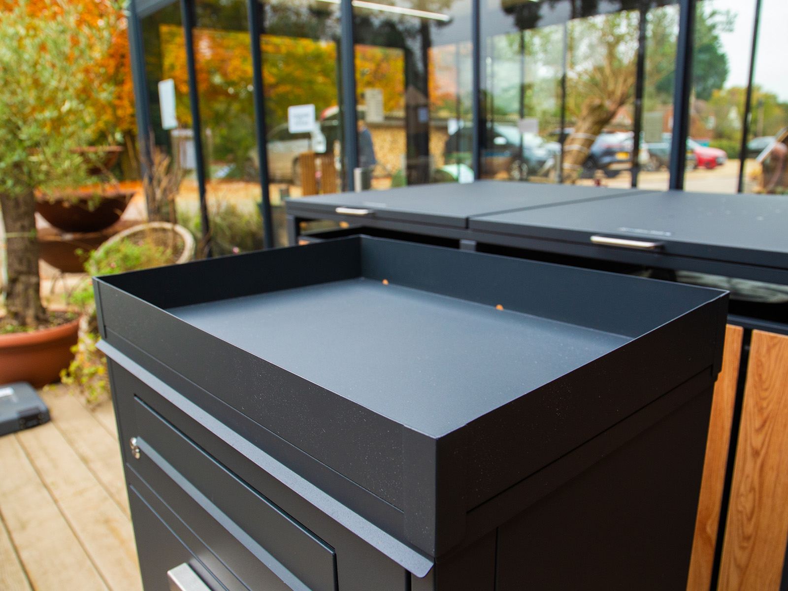 Wholesale Anthracite Planter Top Tray