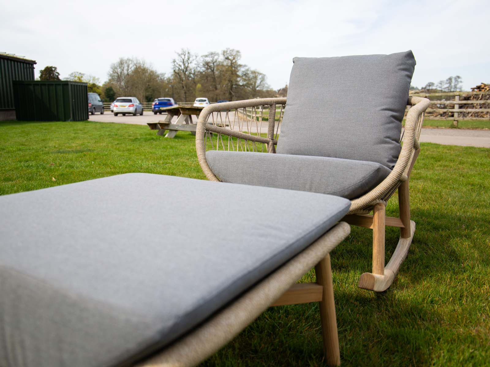 Wholesale Vienna Rope Rocker Chair