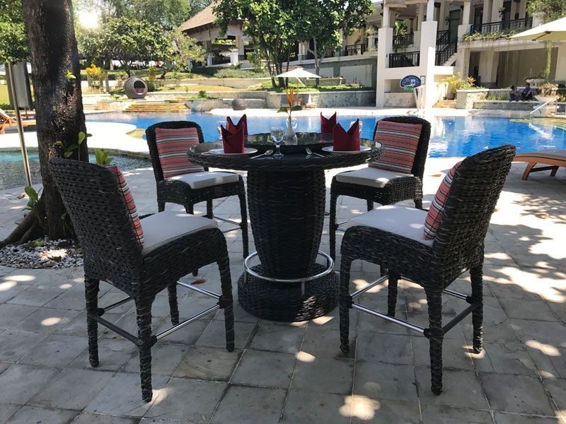 Wholesale Midnight Montana Bar Stool