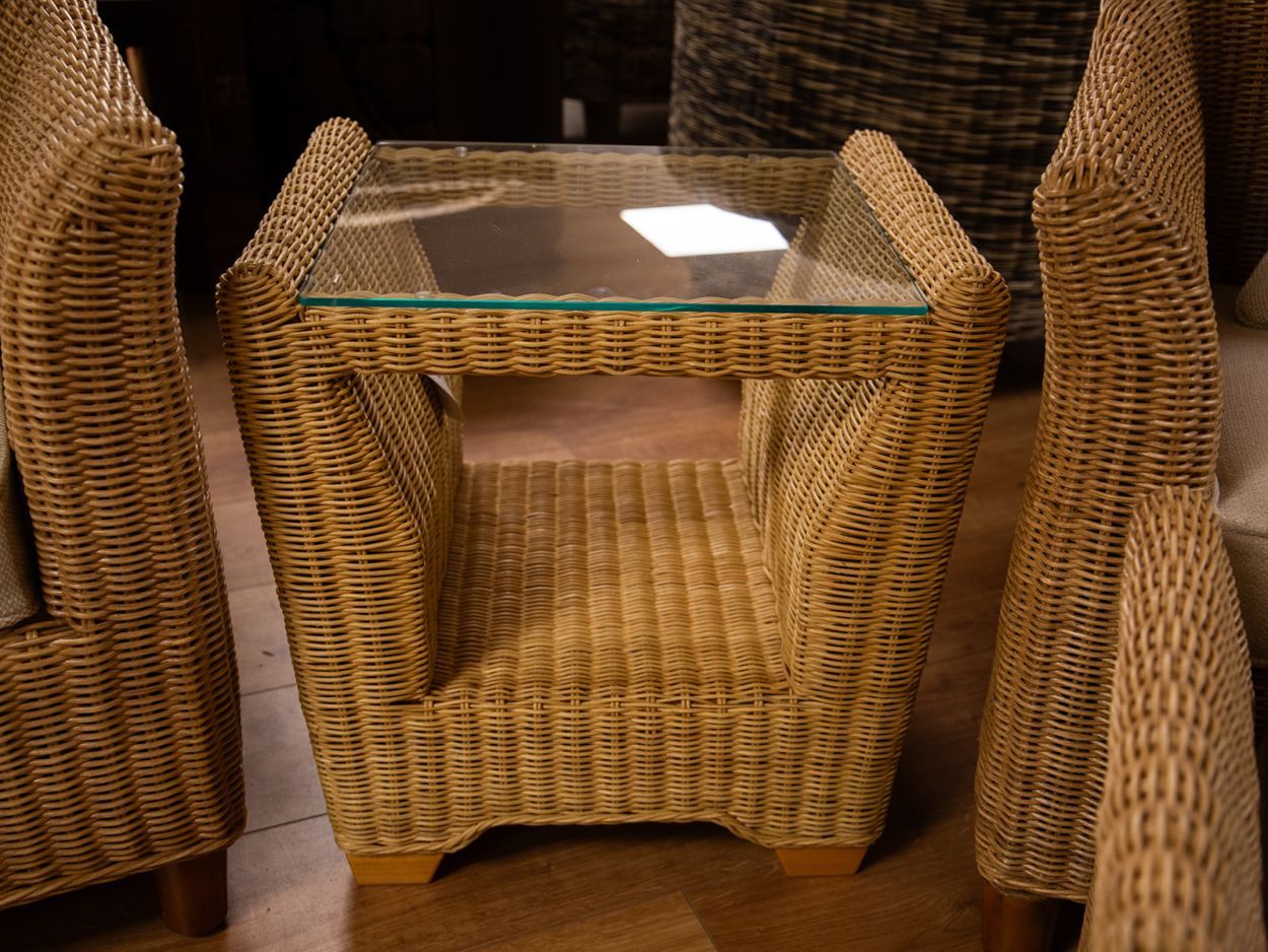 Wholesale MGM Chester Side Table