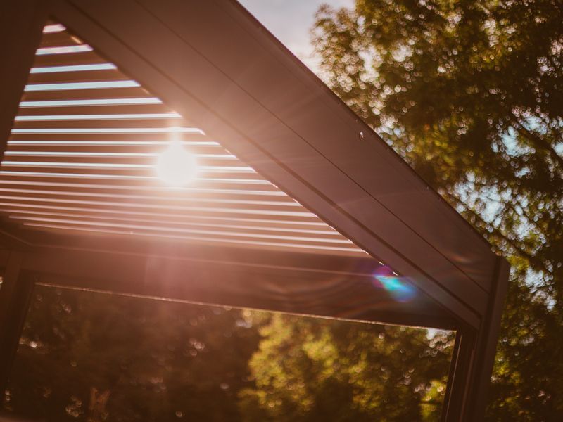 Wholesale Eclipse 6 X 4m LED Motorised Pergola | Free Standing