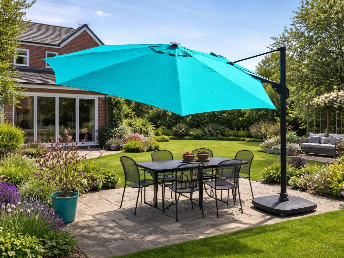 Wholesale Sicily 3.5M Dia Cantilever Parasol With LED Lights | Grey