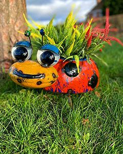Wholesale Lily The Lady Bug Planter