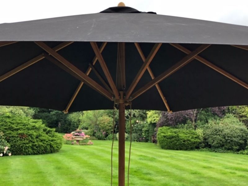 Wholesale Bamboo 3.5m Parasol 
