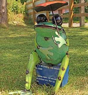 Wholesale Sitting Frog With Umbrella