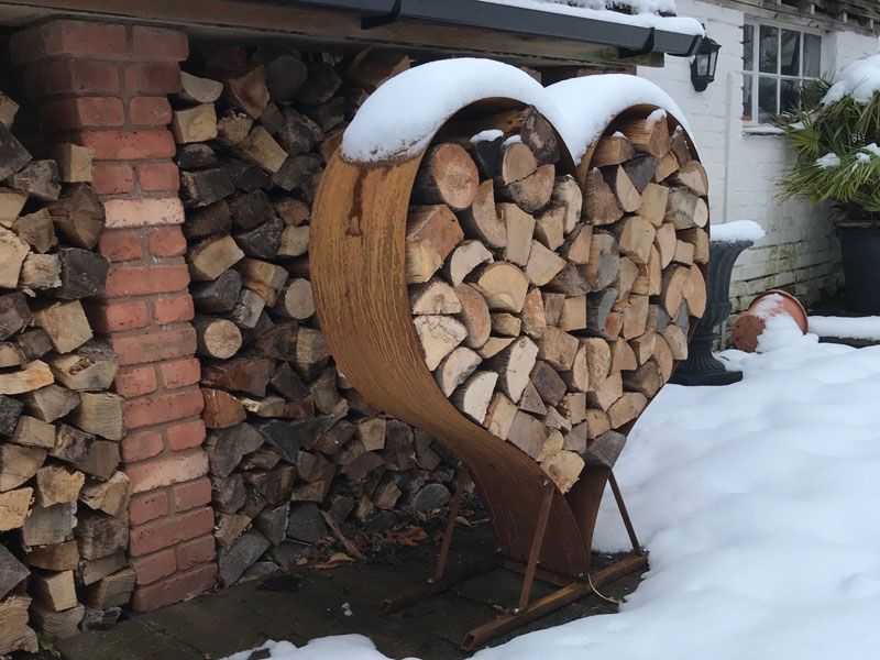 Wholesale Rustic Love Heart Wood Rack 