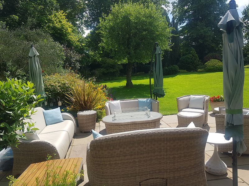St. Tropez 6 Piece Suite With Firepit 
