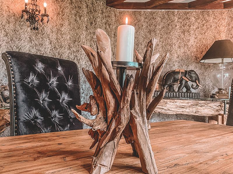 Villa Candle Holder