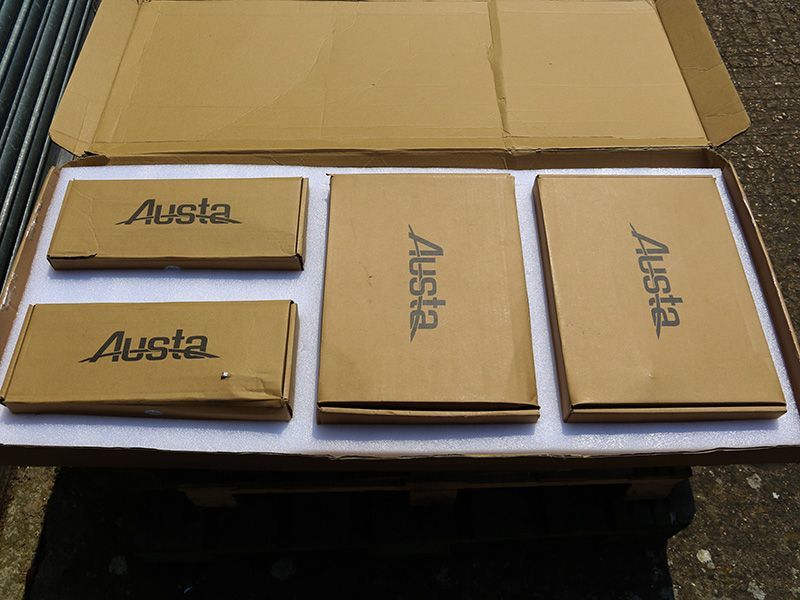 Austa Microinverter 600w With Solar Panels and Bracket Kit | KS 