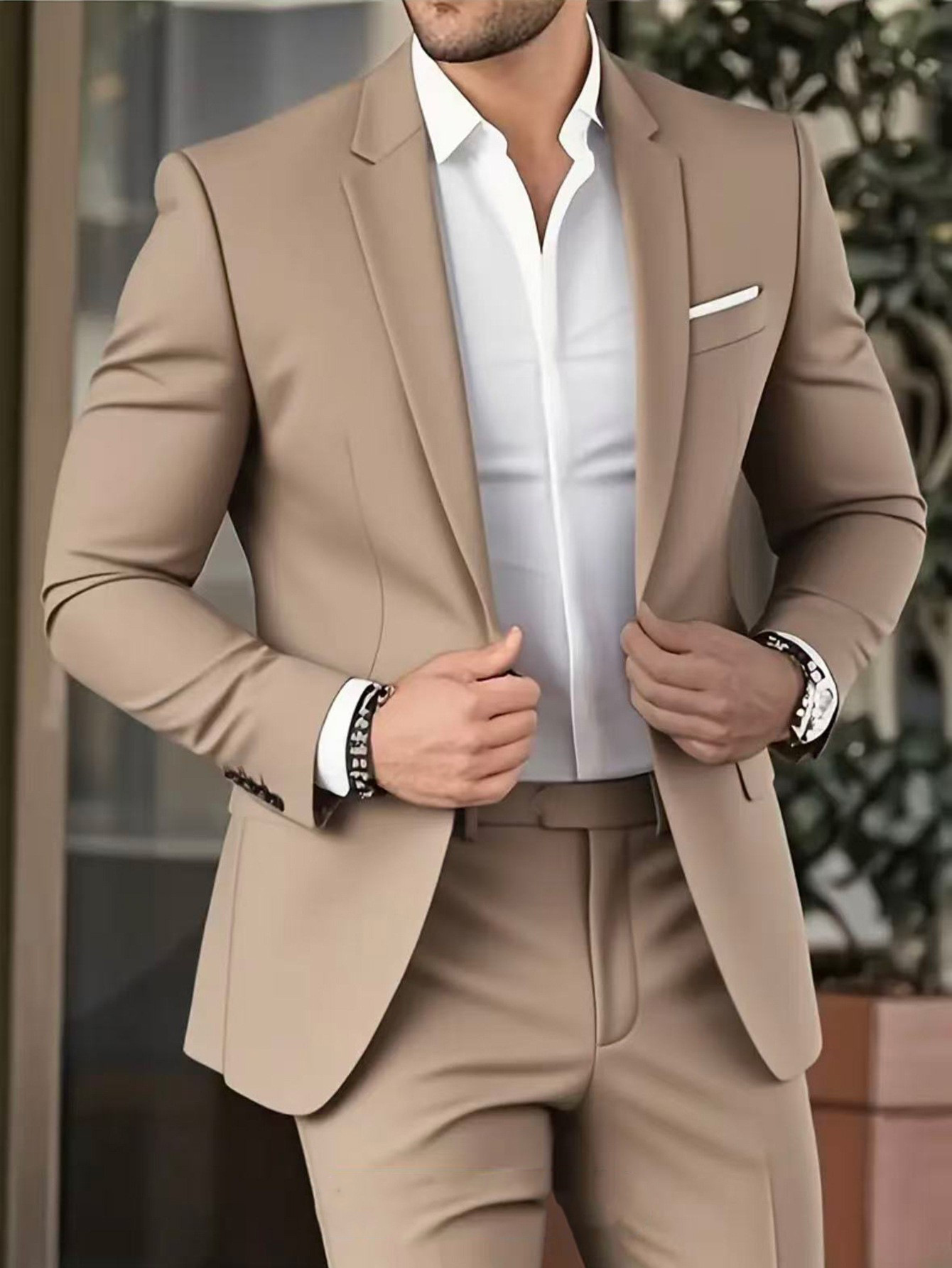 Men's two-piece suit set, featuring a high-quality, long-sleeved casual blazer and trousers; suitable for all seasons and appropriate for business, parties, and the workplace.