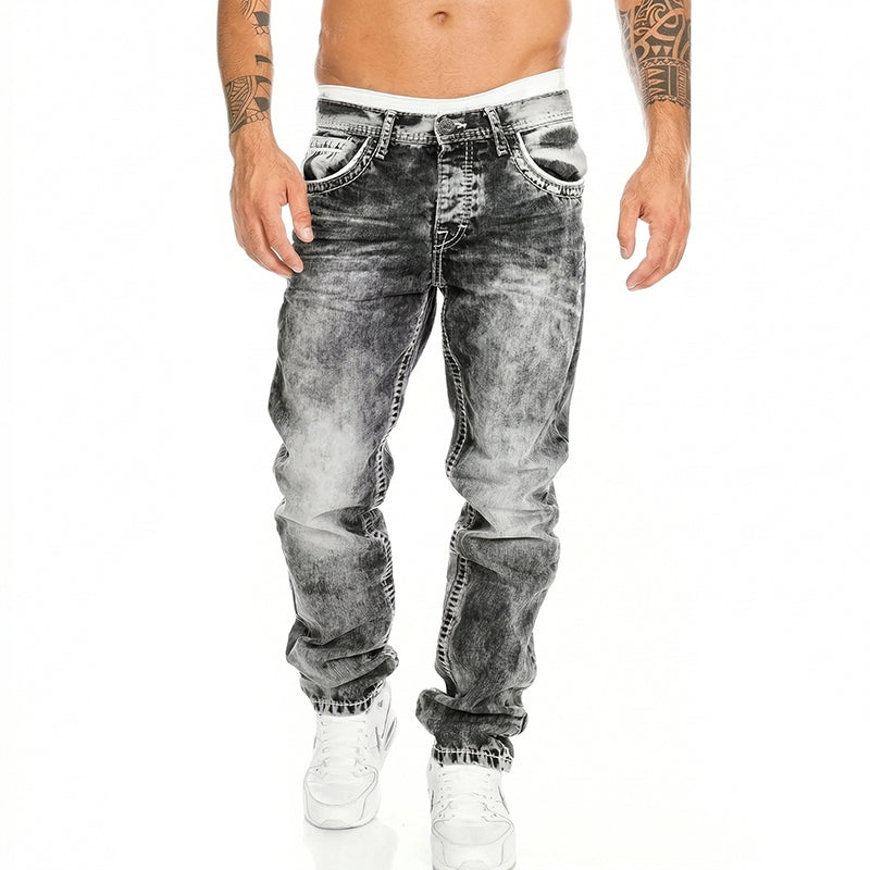 Unkomplizierte Sommer-Jeans f��r Herren �C leichte Stretch-Qualitt, gerader Schnitt, vielseitig kombinierbar