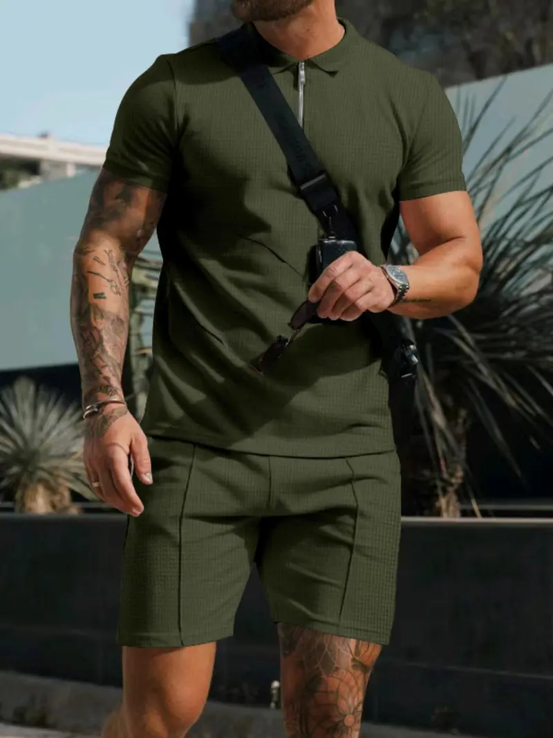 Men's summer casual two-piece set: a plaid print short-sleeved T-shirt paired with drawstring shorts.