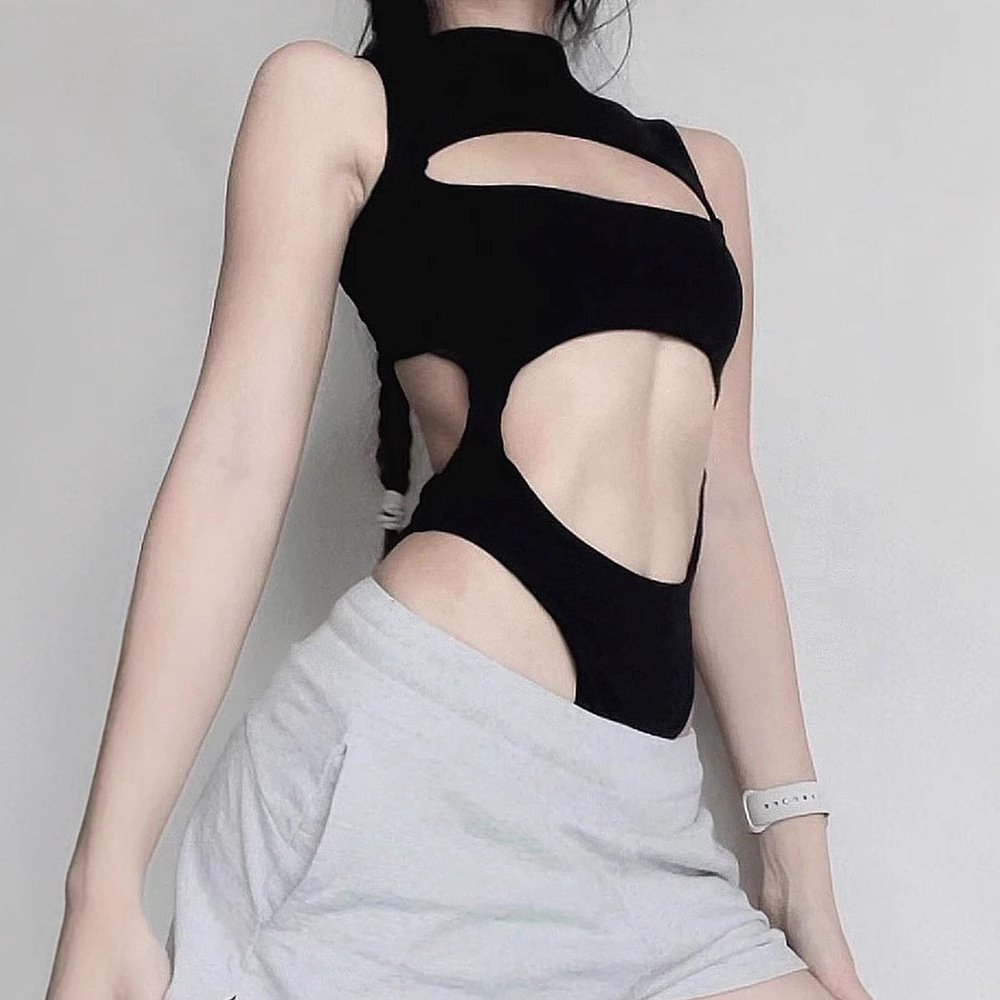 Personalized text pattern hollow suspender jumpsuit