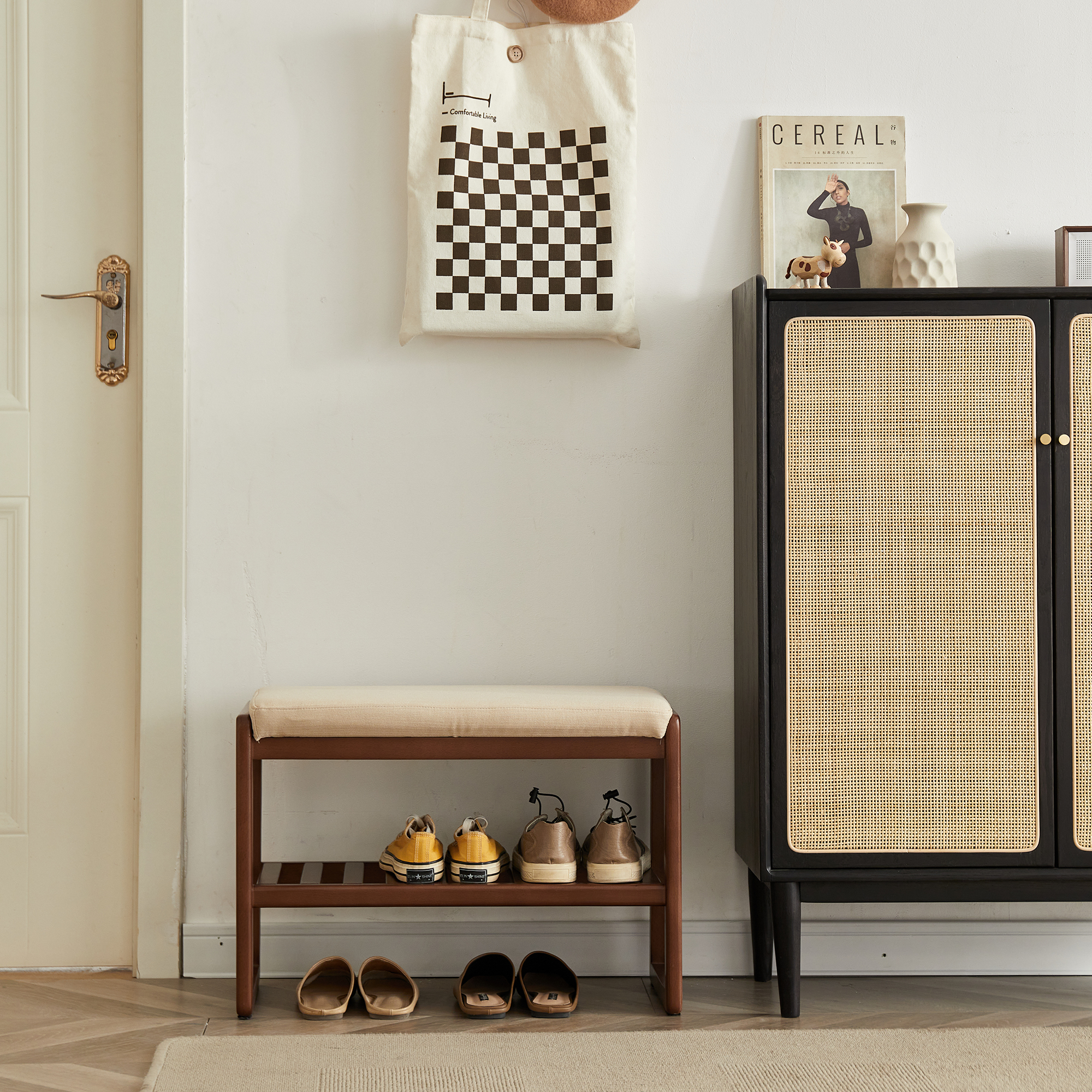 小淘家实木换鞋凳简约小户型欧洲榉木穿鞋凳北欧家用原木风软包坐凳