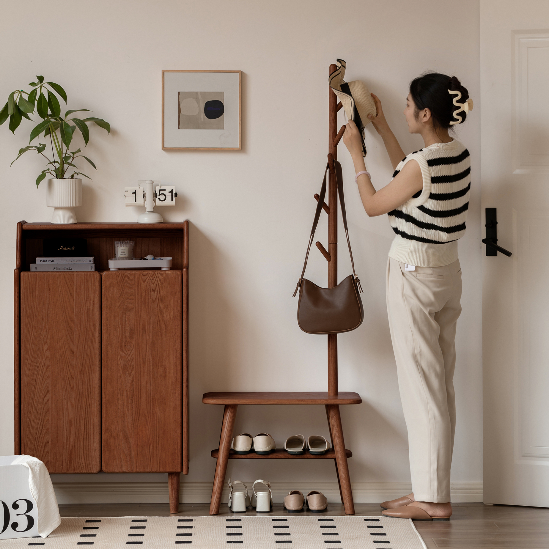 小淘家实木换鞋凳现代简约家用橡木穿鞋凳北欧带挂衣架可坐鞋柜