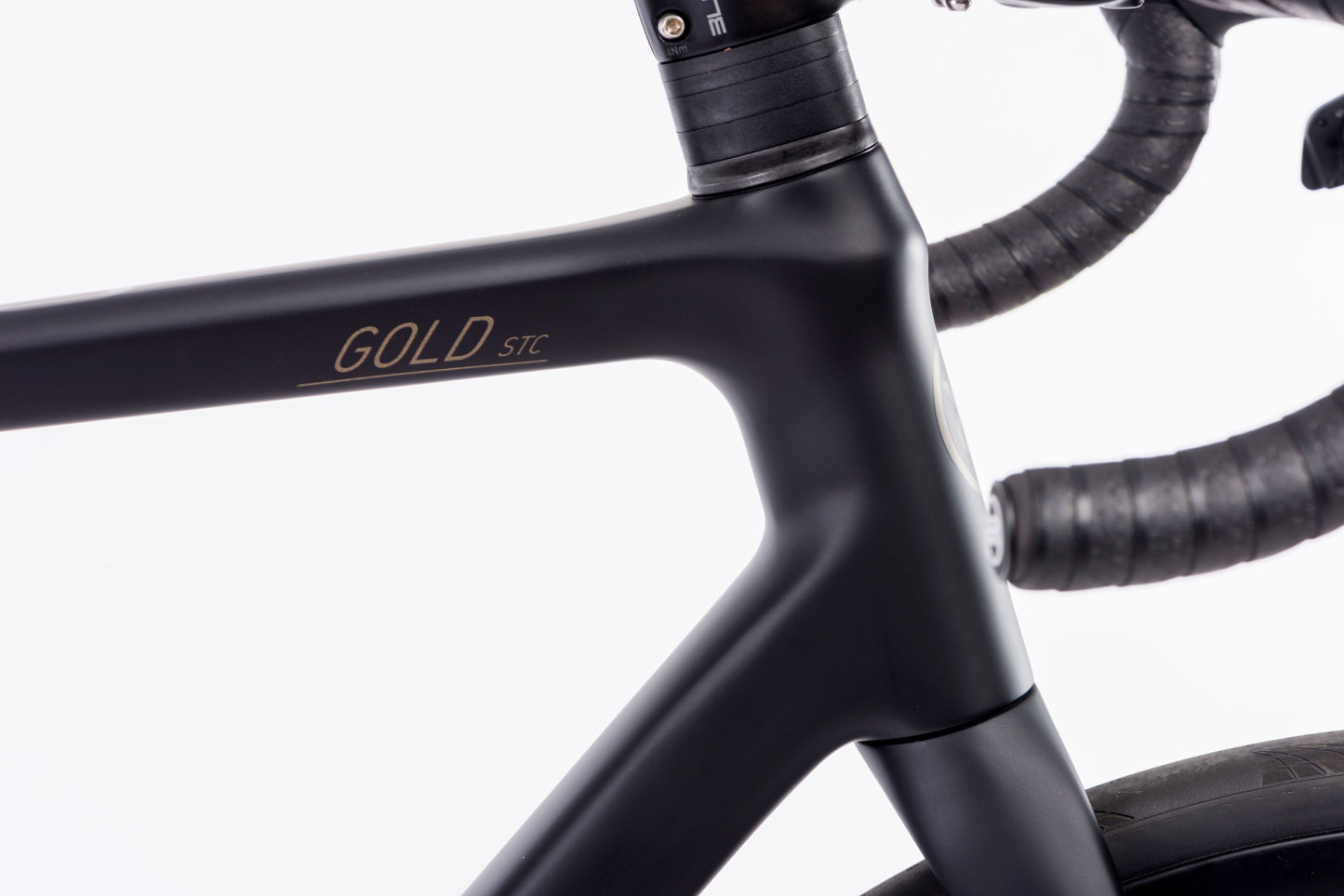 2025 Gold STC Force D2 Etap AXS Bike