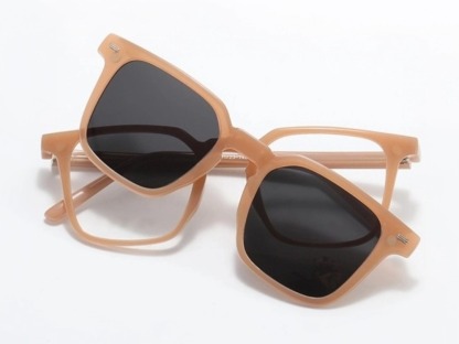 Ike - Square Glasses with Magnetic Polarized Sunglasses