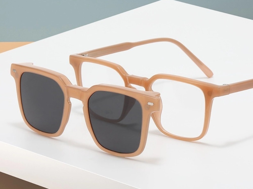 Ike - Square Glasses with Magnetic Polarized Sunglasses