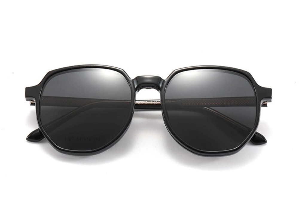 Abe - Geometric Glasses with Magnetic Polarized Sunglasses