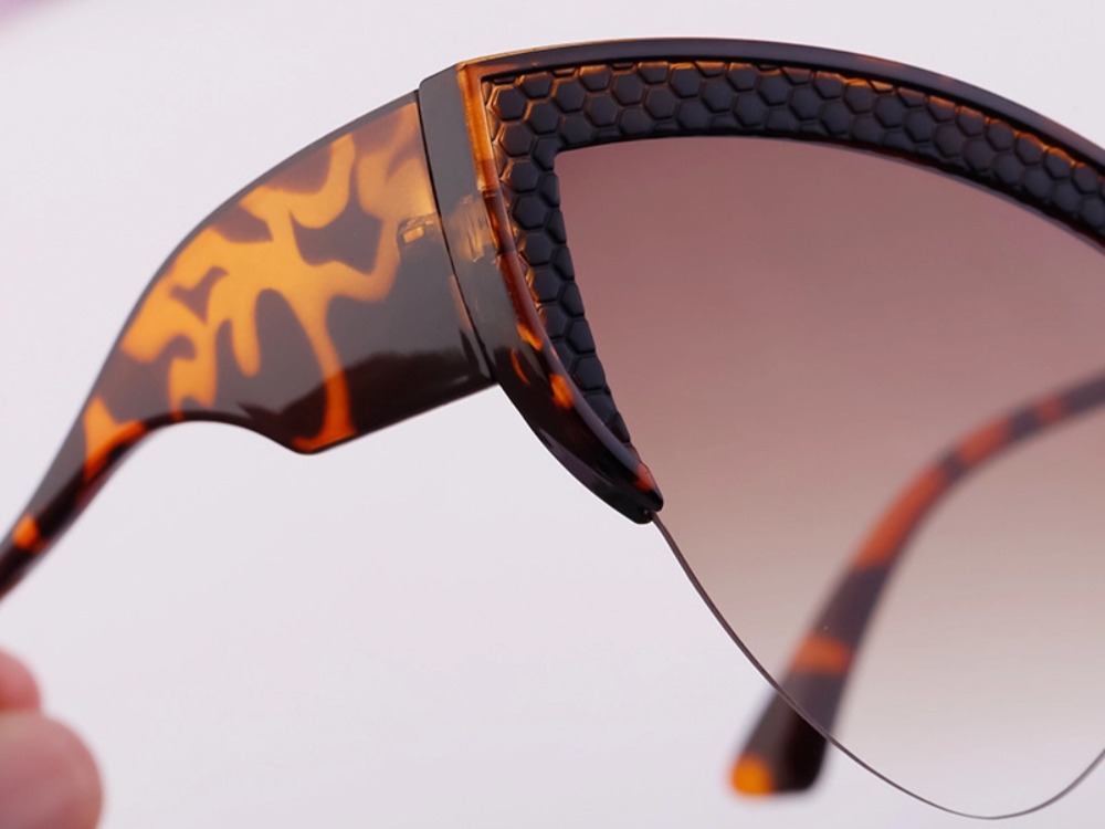 Felicia - Cat Eye Sunglasses