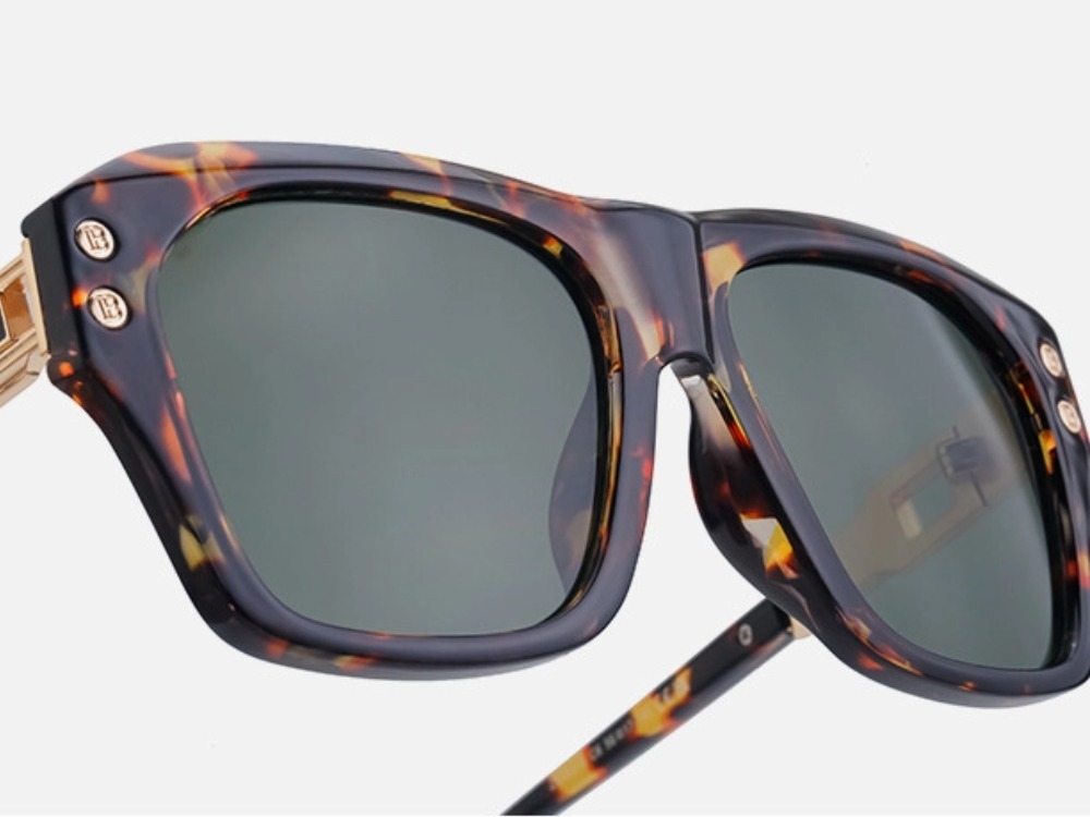 Kenneth - Square Sunglasses