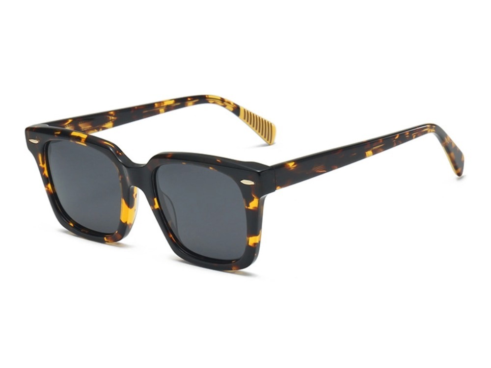 Travis - Square Polarized Sunglasses