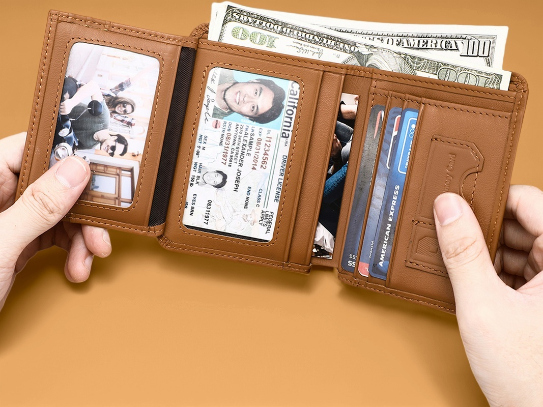 Gowalletly Credit Card Holder Wallet