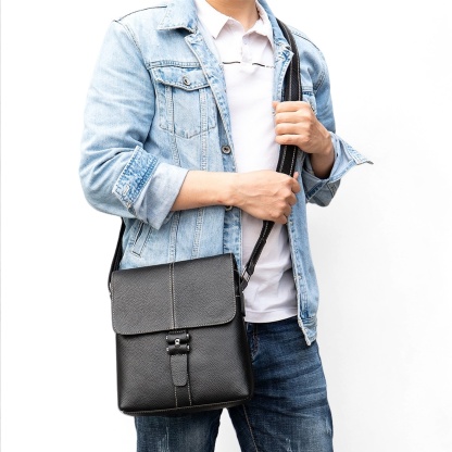 Gowalletly Retro Leather Messenger Bag