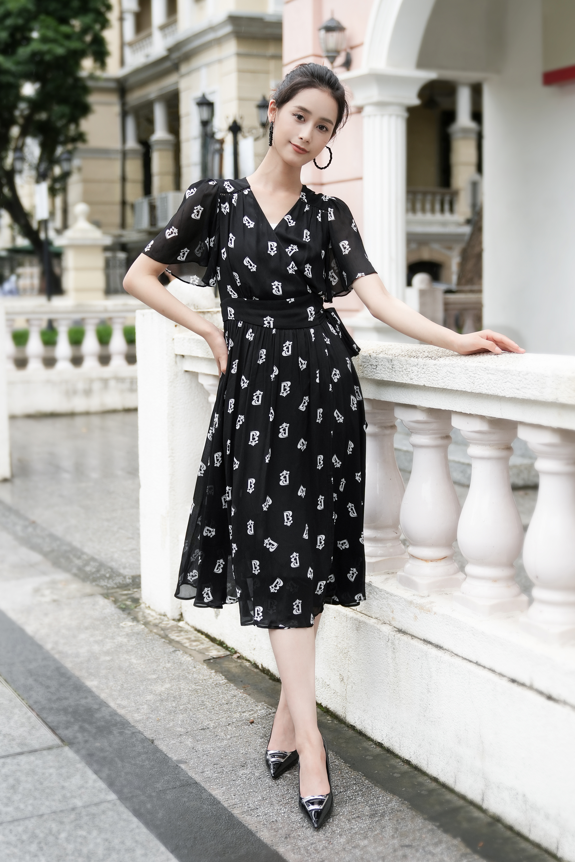 BESIONIA Lace Up Printed Dress