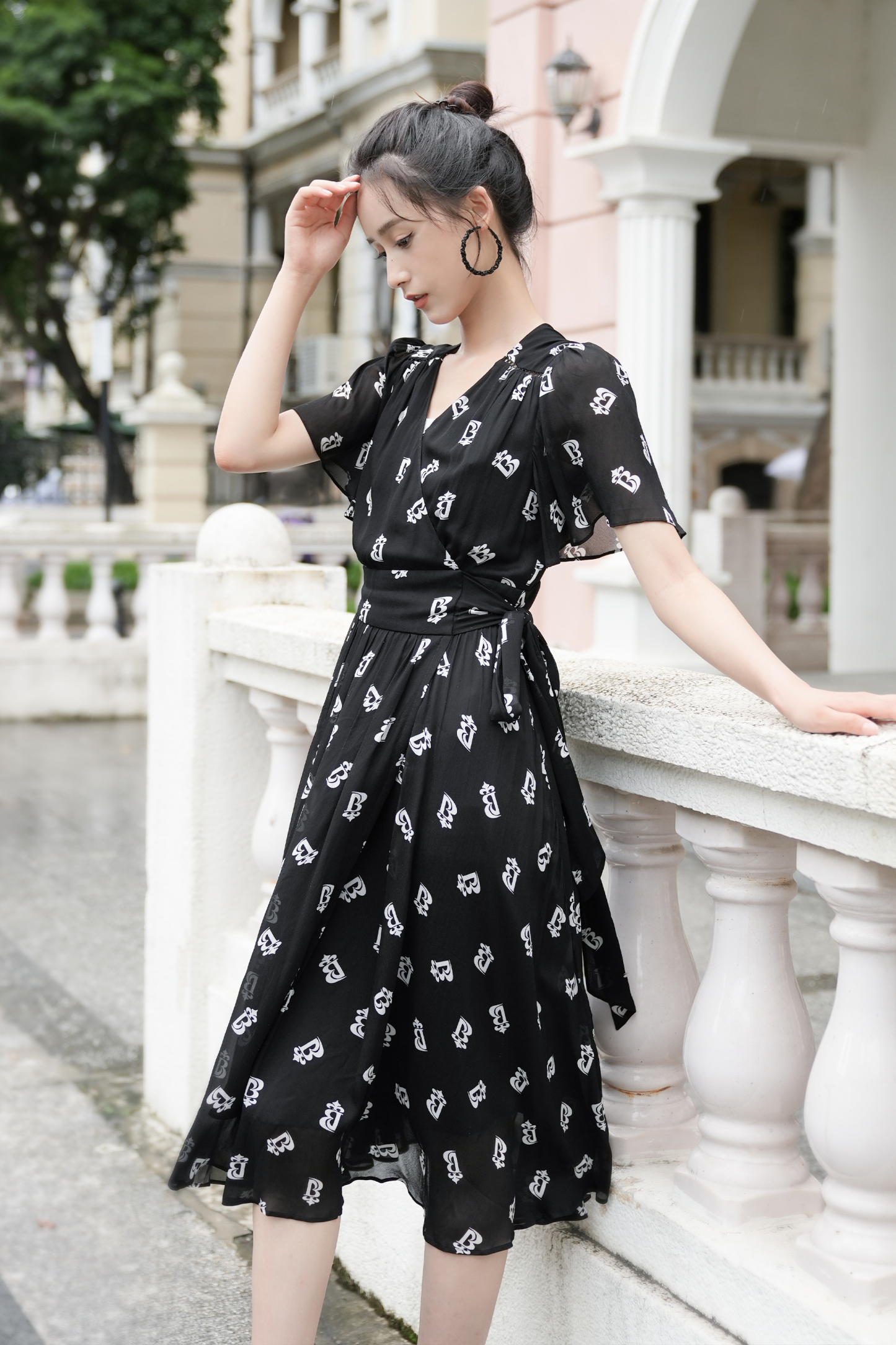 BESIONIA Lace Up Printed Dress